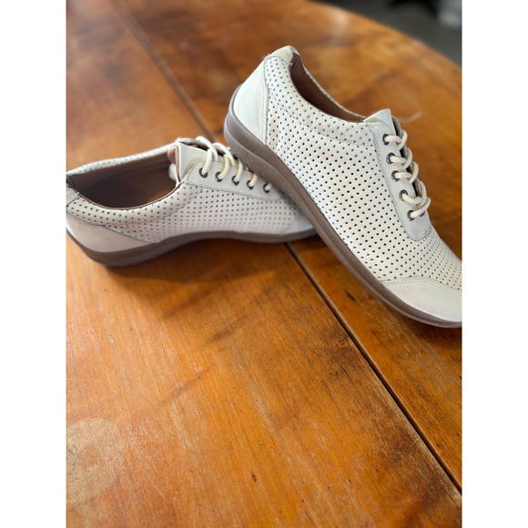 David Tate Shoes - David Tate Sneakers Women's Off-White Perforated Leather Lace Up Comfort Shoes